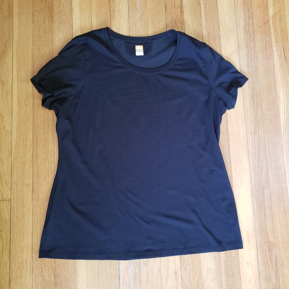 Lucytech short sleeved top size XL